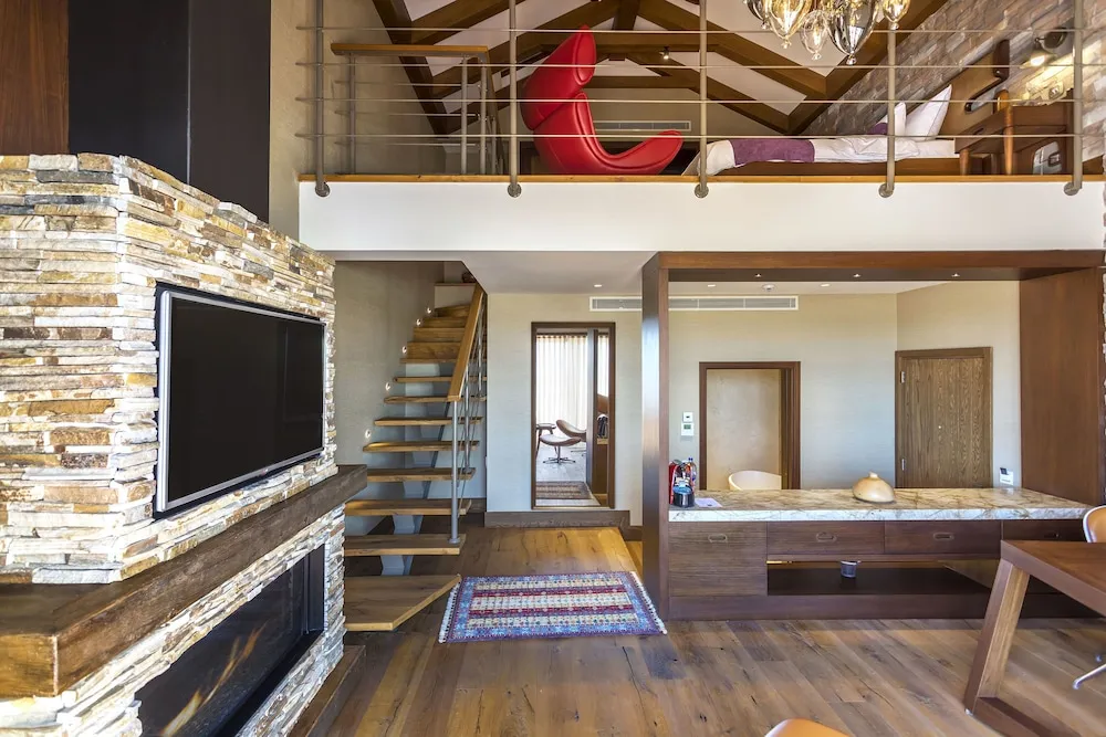 Duplex Suite (Ishtar)