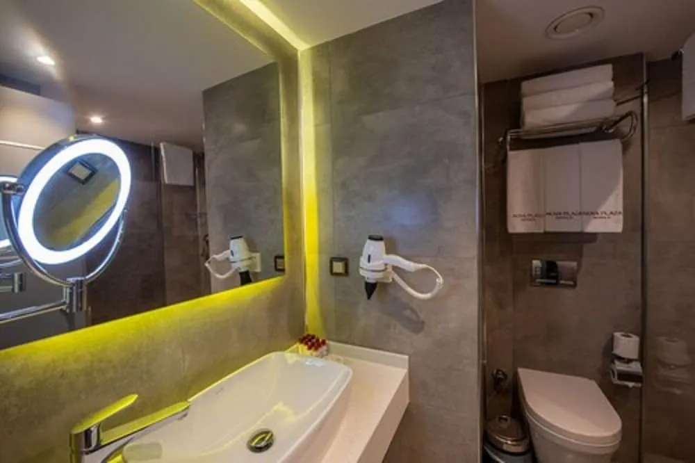 Deluxe Tek Büyük Yataklı Oda, Deniz Manzaralı