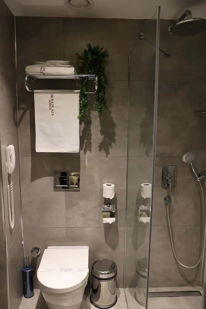 Family Oda, 2 Yatak Odası (Two Connecting)