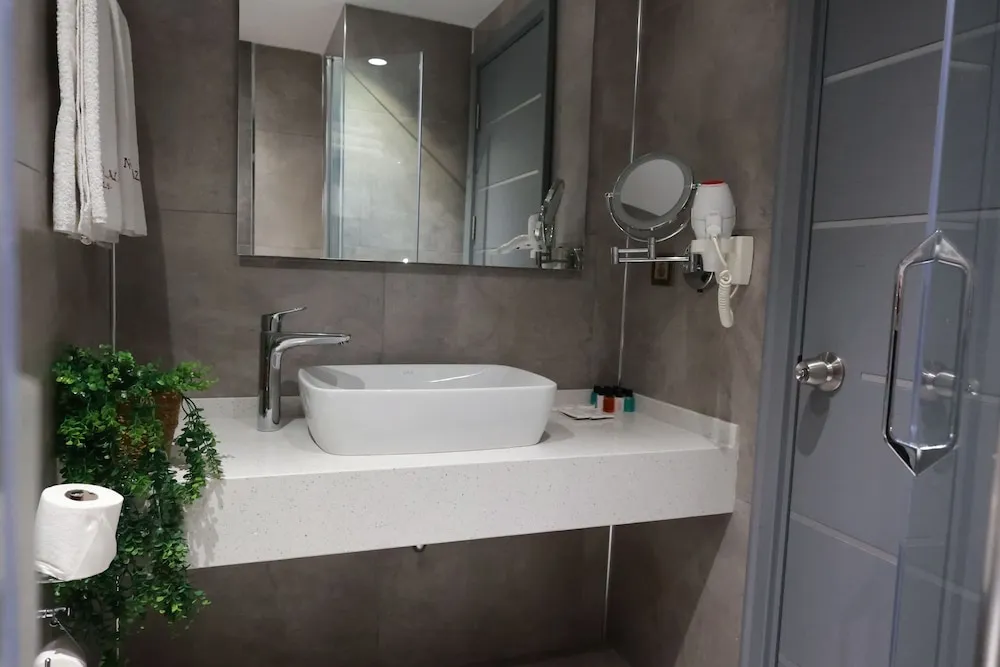 Family Dört Kişilik Oda