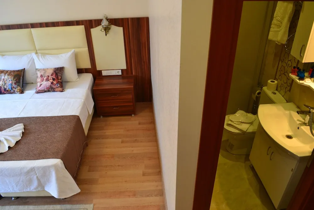 Deluxe Tek Büyük Yataklı Oda