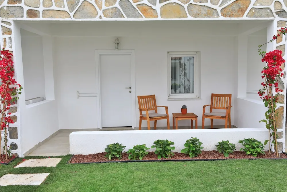 Standard Tek Büyük Yataklı Oda, 1 Çift Kişilik Yatak, Veranda, Bahçeli