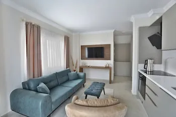 Lavinya Otel