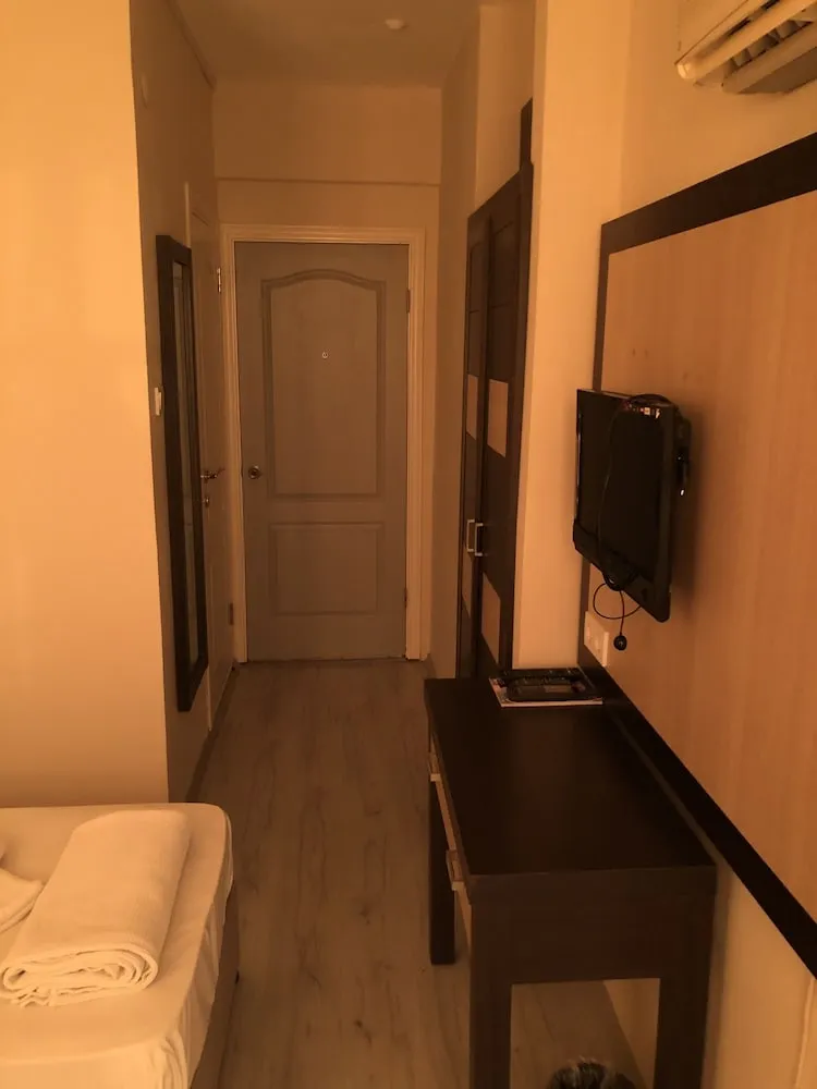 Standard Tek Büyük veya İki Ayrı Yataklı Oda