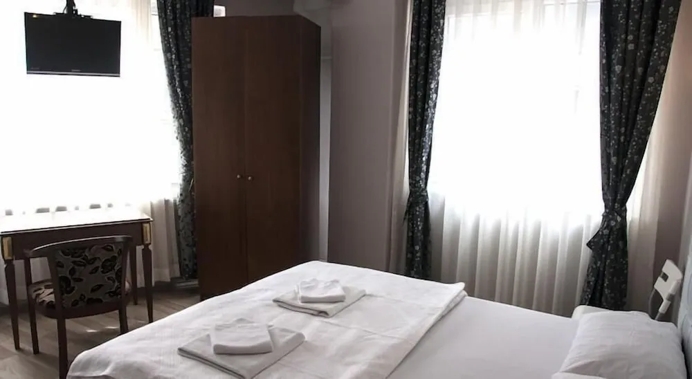 Standard Üç Kişilik Oda