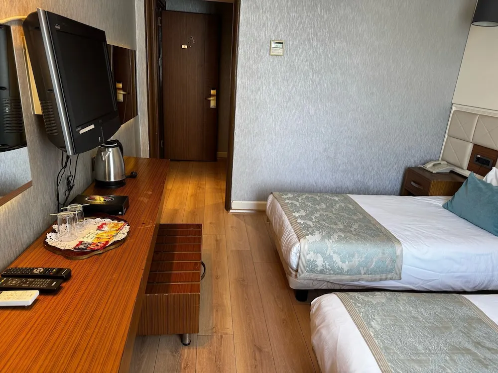 Club Tek Büyük veya İki Ayrı Yataklı Oda, 1 Çift Kişilik veya 2 Tek Kişilik Yatak