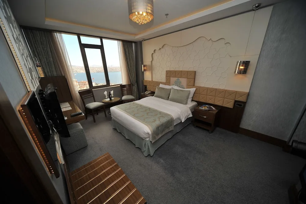 Superior Double or Twin Sea View