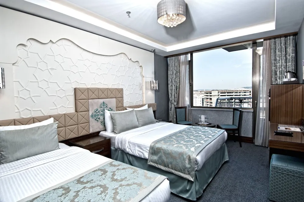 Superior Double or Twin Room City View
