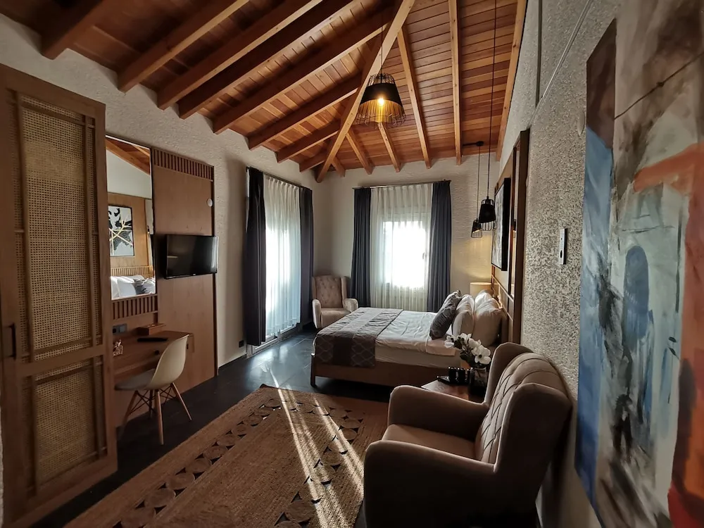 Corner Suite