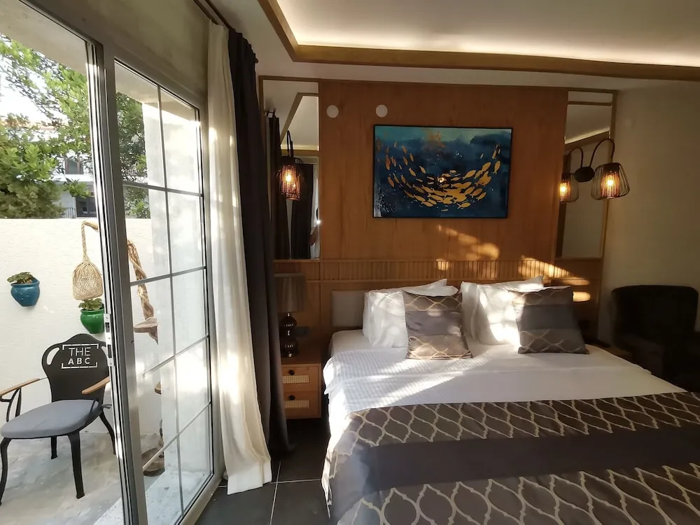 Corner Suite