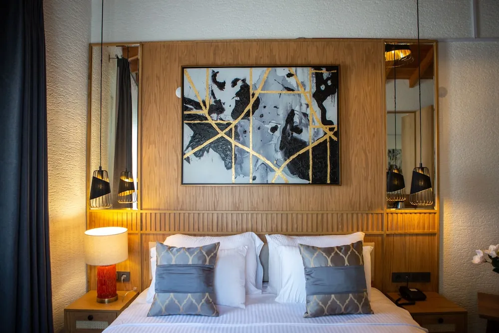 Corner Suite