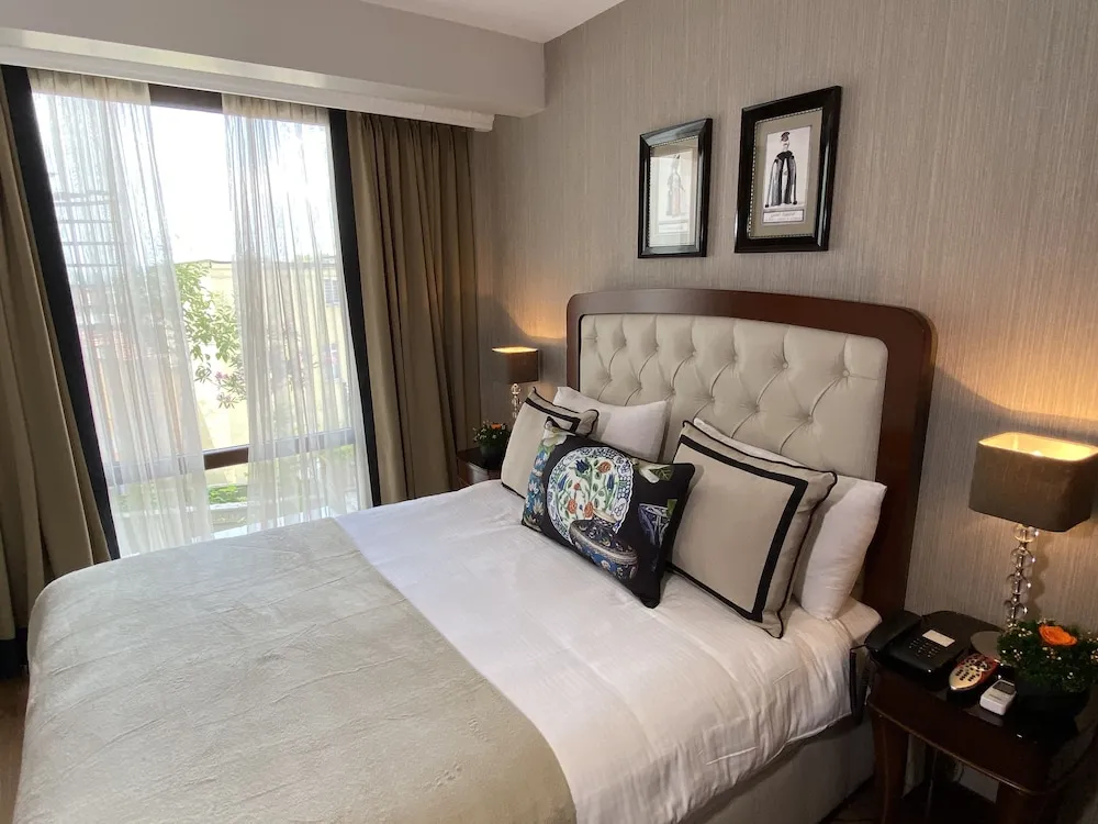 Deluxe Family Triple Room, 2 Bedrooms Sea View