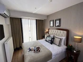 Four Doors Hotel