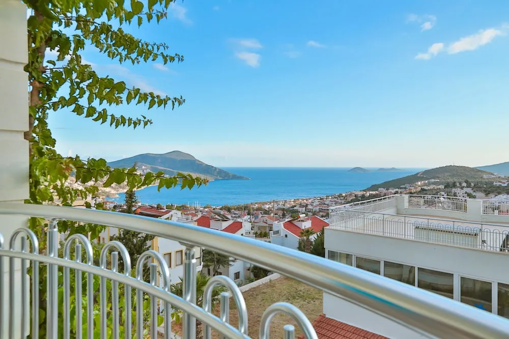 Deluxe Tek Büyük veya İki Ayrı Yataklı Oda, Deniz Manzaralı