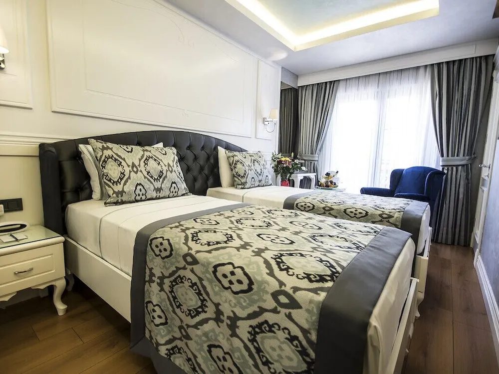 TRIPLE ROOM WITH SOFA BED