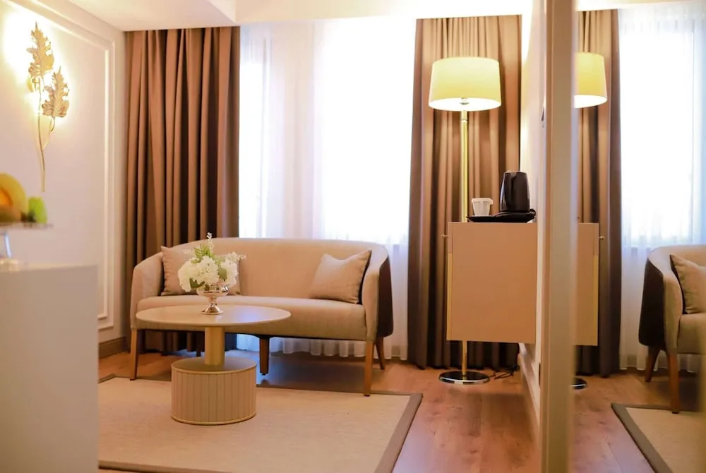 Süit, 1 Çift Kişilik Yatak, Deniz Manzaralı