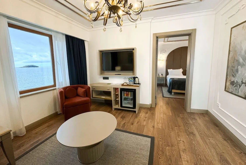 Deluxe Oda, 1 Çift Kişilik Yatak, Deniz Manzaralı