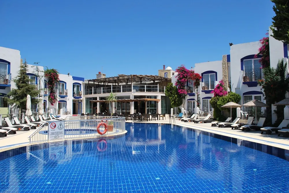 Serpina Hotel - Yetişkin Oteli