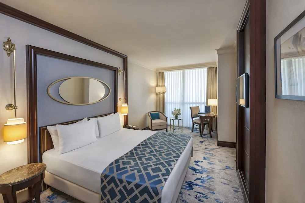 Deluxe Room, 1 Queen Bed