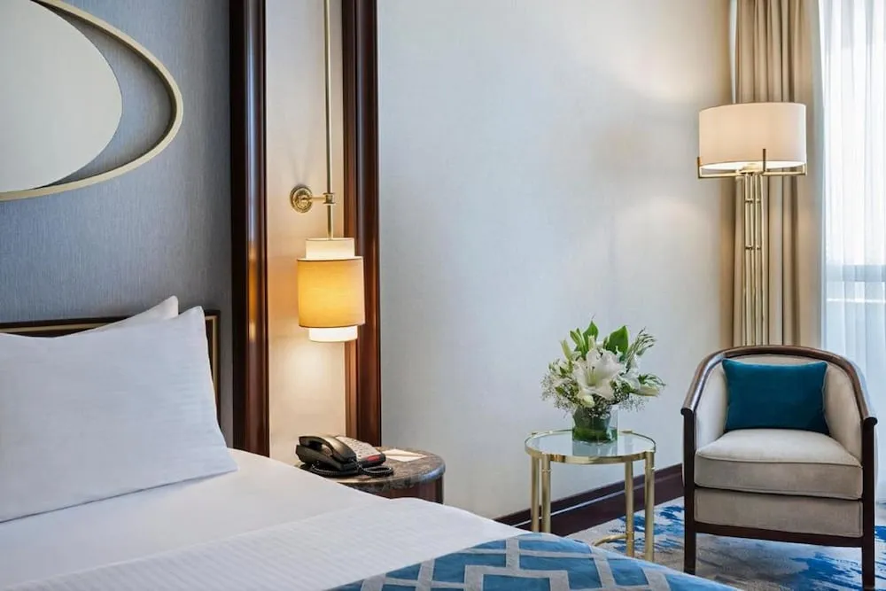 Deluxe Room, 1 Queen Bed