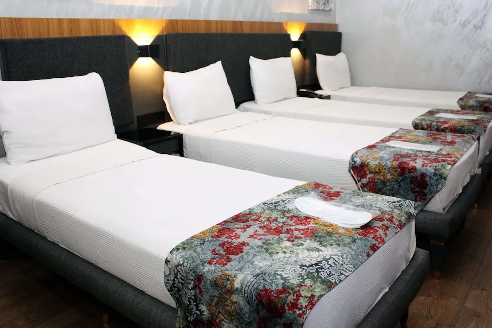 Deluxe Dört Kişilik Oda