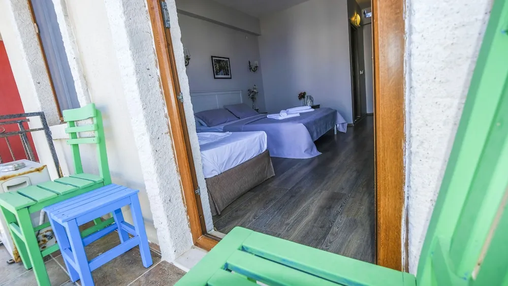 Family Room, Deniz Manzarali