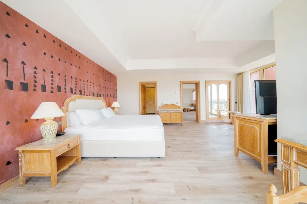 Main Building Deluxe Suite Sea View