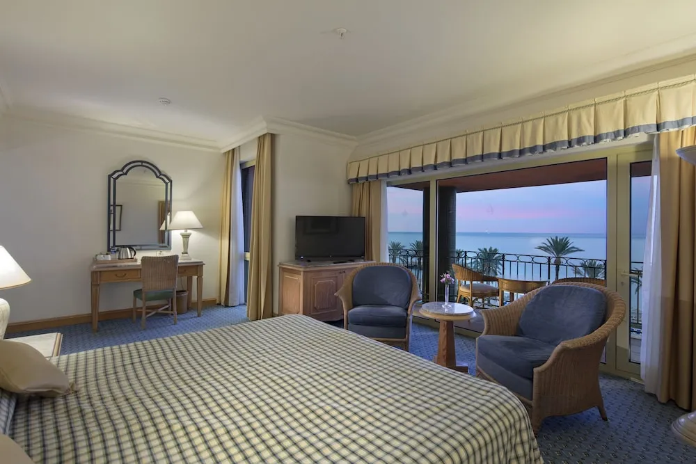 Main Building Junior Suite Side Sea View