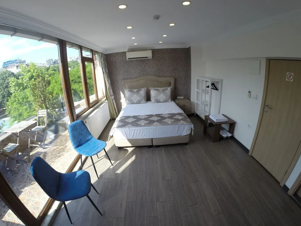 Deluxe Tek Büyük Yataklı Oda, Balkon