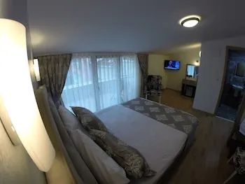 Meydan Suites
