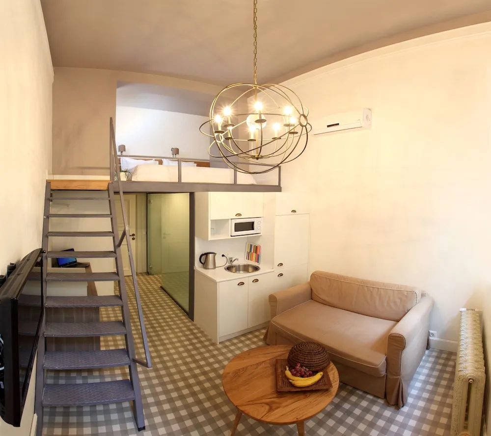 Junior Loft