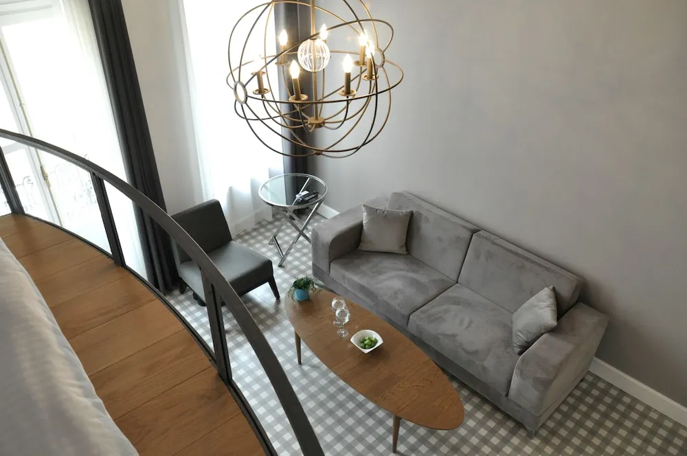 Çatı Katı (Loft)