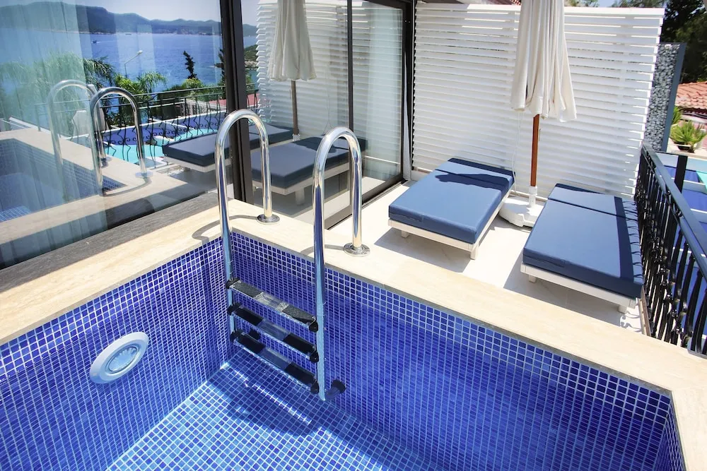 Deluxe Tek Büyük Yataklı Oda, Deniz Manzaralı
