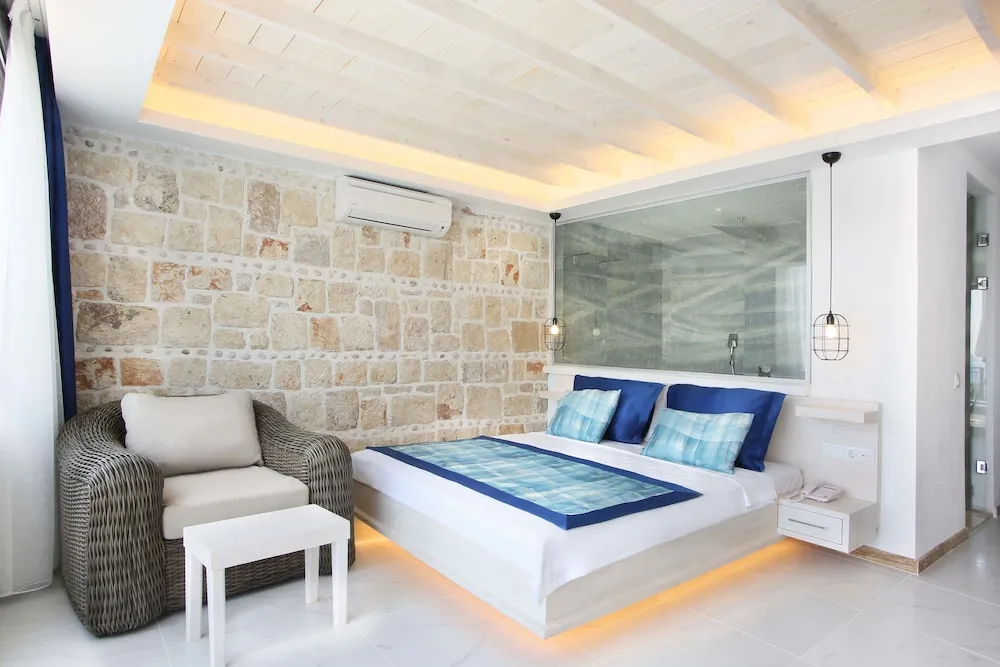 Deluxe Tek Büyük Yataklı Oda, Deniz Manzaralı