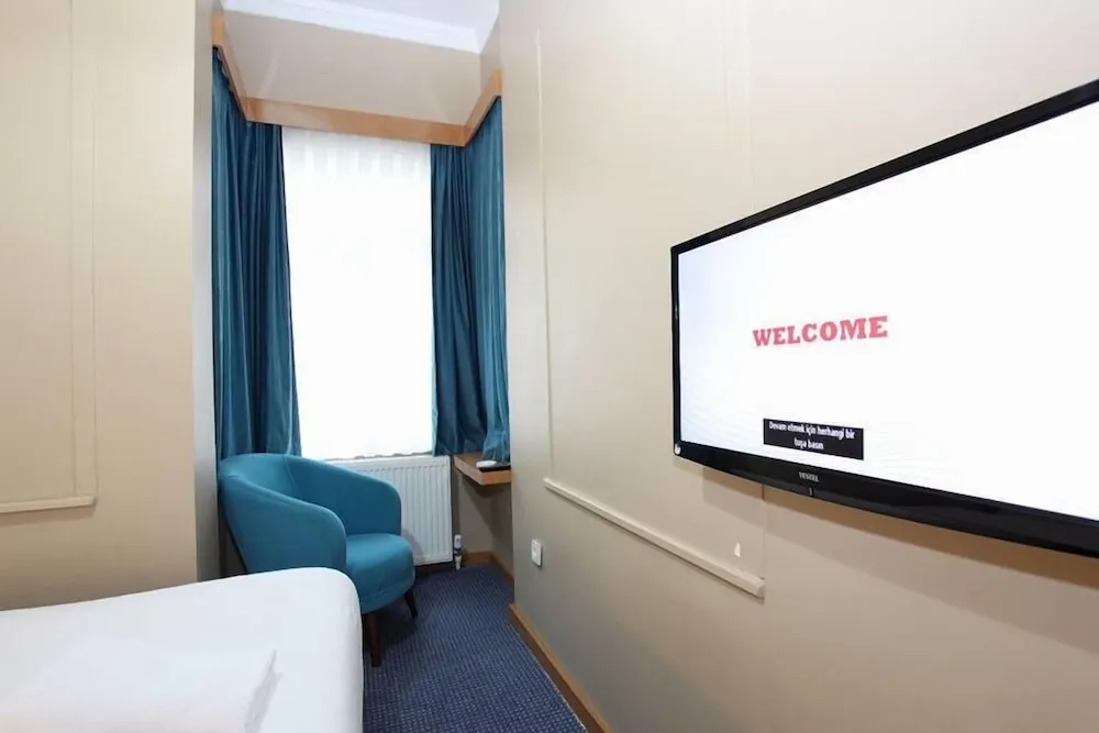 Budget Room