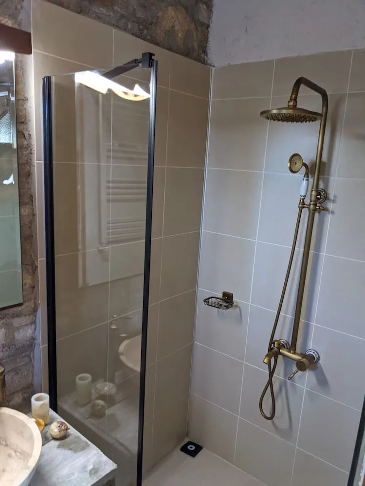 Signature Üç Kişilik Oda