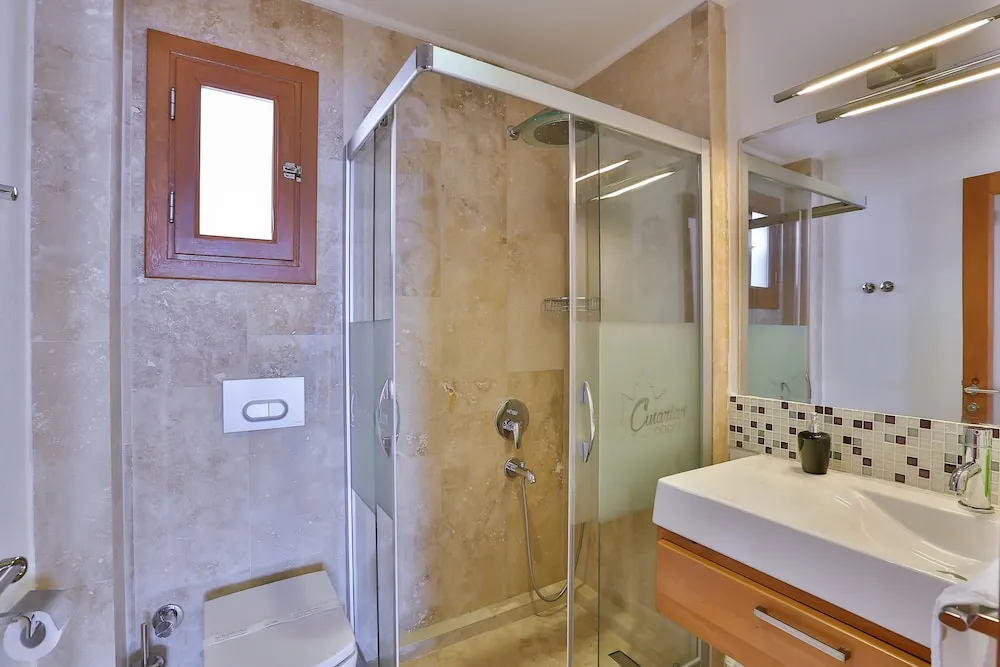 Comfort Apart Daire, 2 Yatak Odası, Balkon, Kısmi Deniz Manzaralı