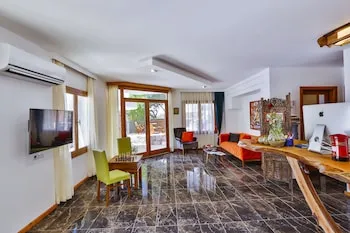 Çınarlar Apart Hotel