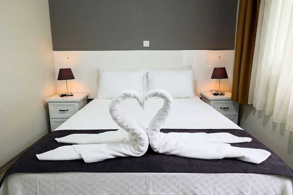EKONOMİK 2 KİŞİLİK OTEL ODASI