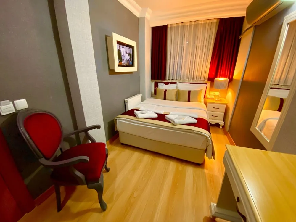 Standard Tek Büyük Yataklı Oda