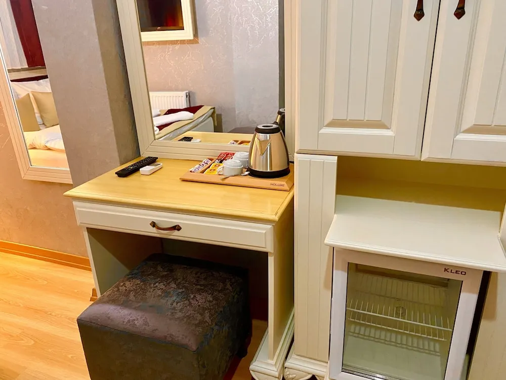 Standard Tek Büyük Yataklı Oda