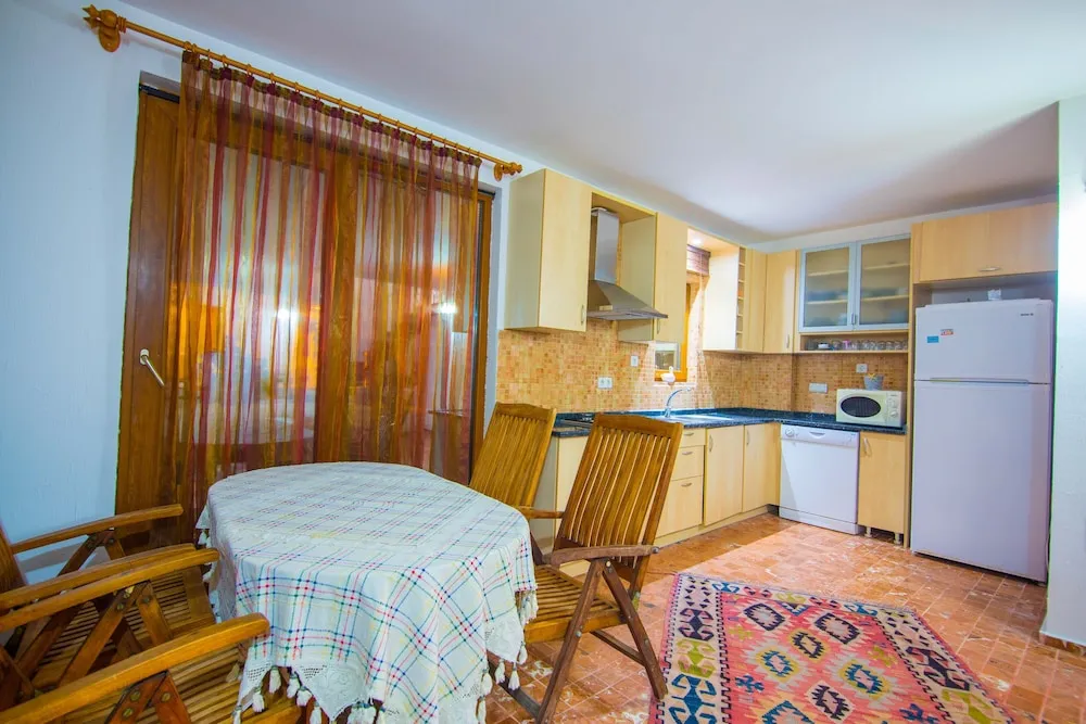 Family Villa, 4 Yatak Odası, Bahçeli