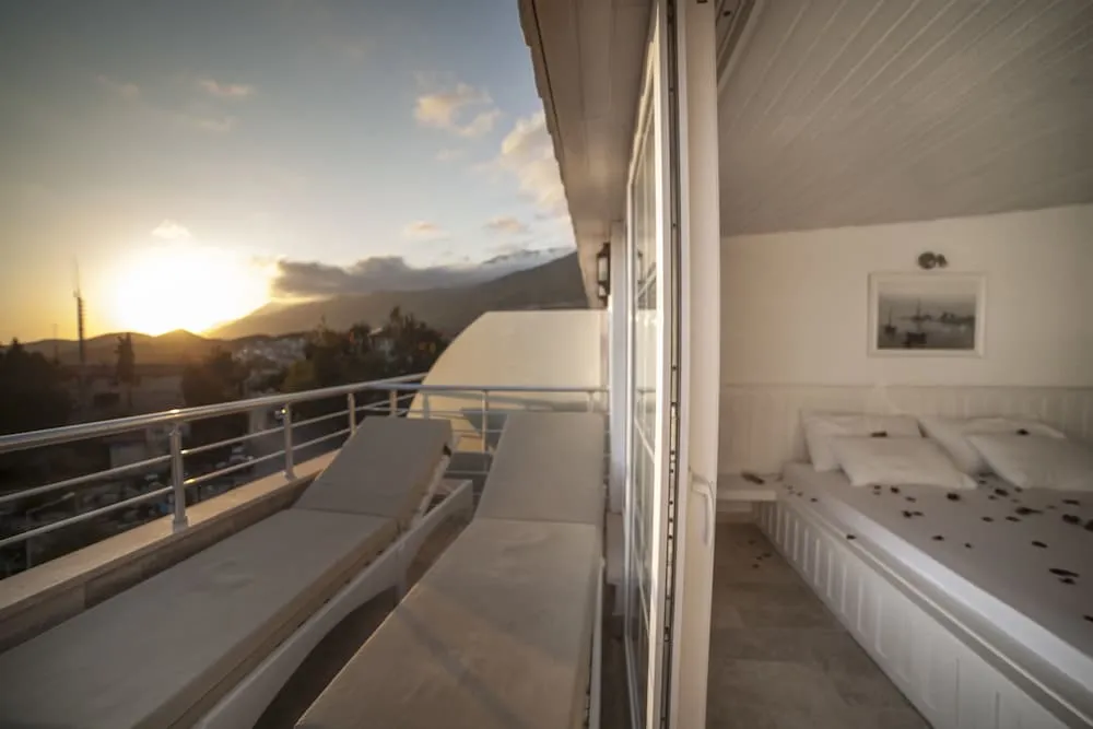 Honeymoon Oda, 1 Çift Kişilik Yatak, Sıcak Su Küveti, Deniz Manzaralı