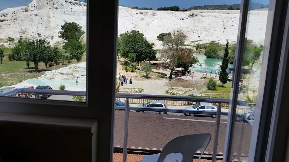 Superior Tek Büyük Yataklı Oda, 1 Çift Kişilik Yatak, Balkon, Göl Manzaralı