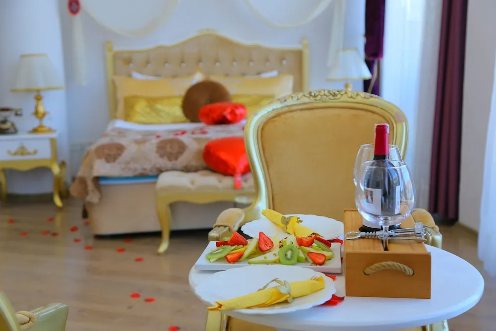 Deluxe Süit, Sıcak Su Küveti