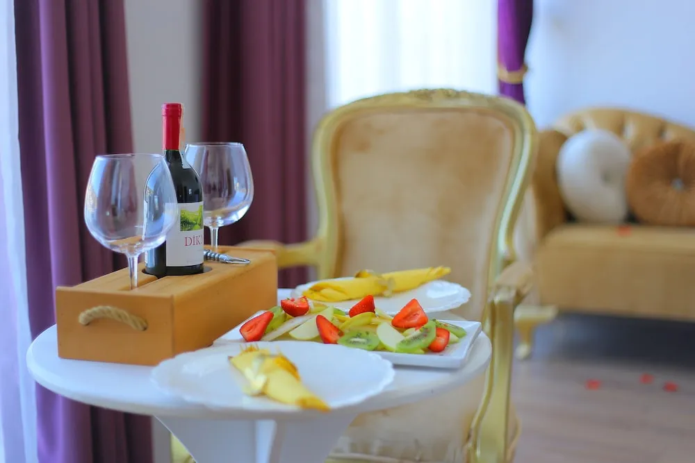 Deluxe Süit, Sıcak Su Küveti