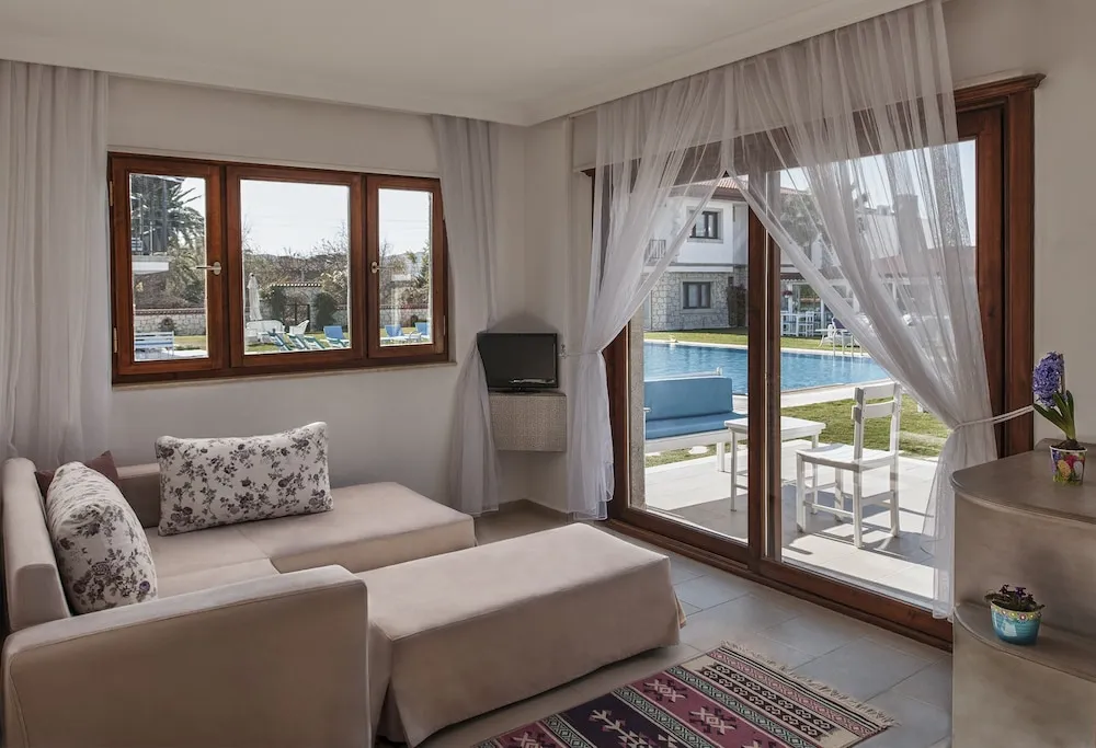 Deluxe Süit, Bahçe Manzaralı