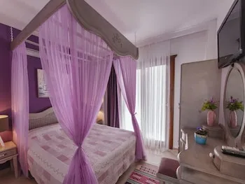 Nea Garden Hotel