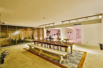 Arnna Hotel
