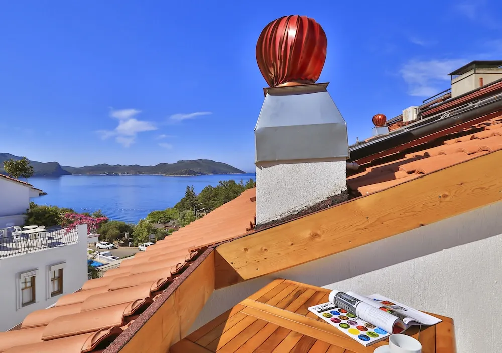 Dağ Manzaralı Çatı Oda